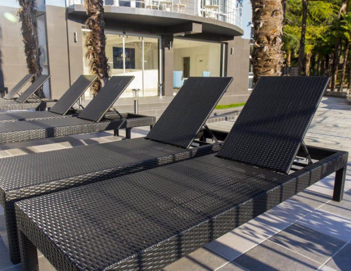 Открытый подогреваемый бассейн - Отель Sunrise Garden Hotel / Санрайз Гарден